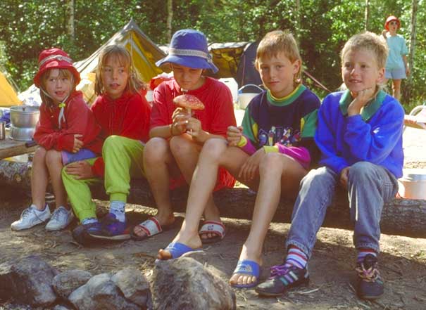 Julia "Jule", Lena, Nicolas "Nickel", Sascha und Benny