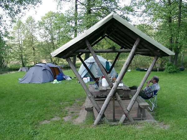 Zelten in der Jugendherberge "Wendenfrst"