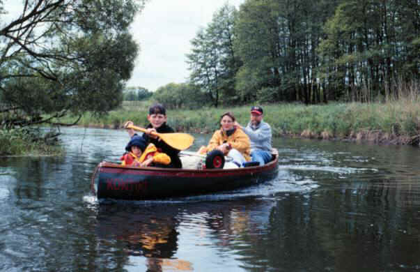 Vier Mann in einem Boot